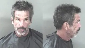 Florida Man Jacks Off in Pickup Truck Outside Walgreens