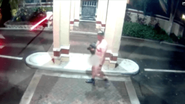 Florida Man Strips Naked, Masturbates in front of Security Guard Shack