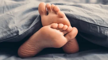 Florida Man Breaks Into Home, Sucks on Sleeping Man's Toes